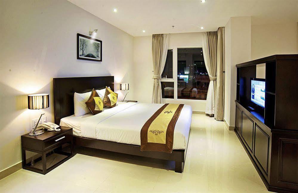 D&C Hotel Da Nang Buitenkant foto