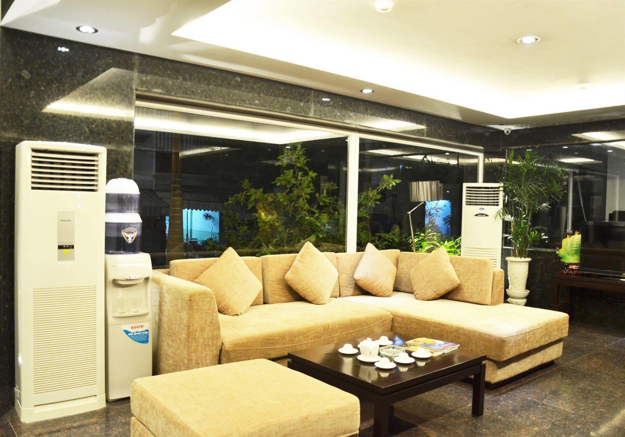 D&C Hotel Da Nang Buitenkant foto