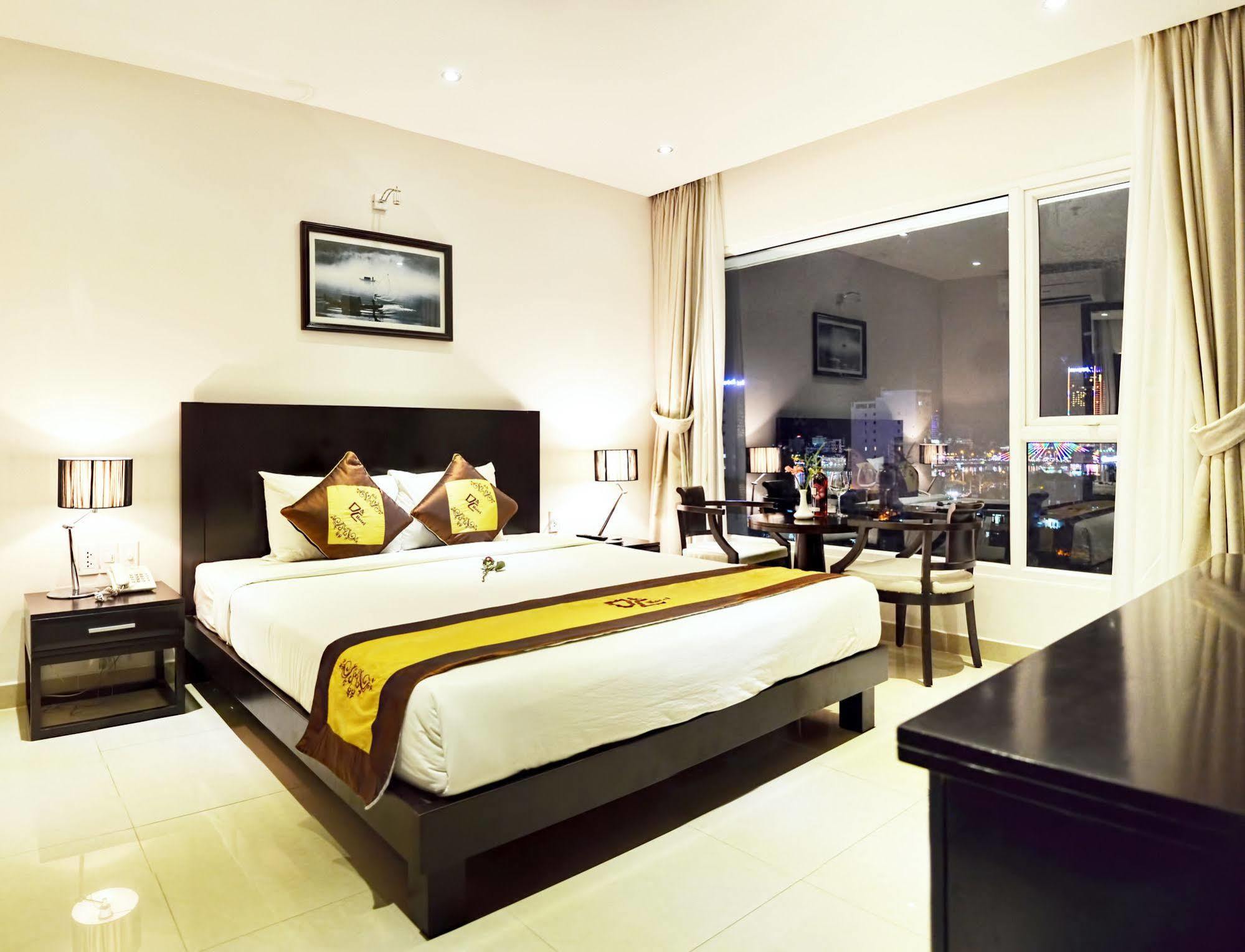 D&C Hotel Da Nang Buitenkant foto