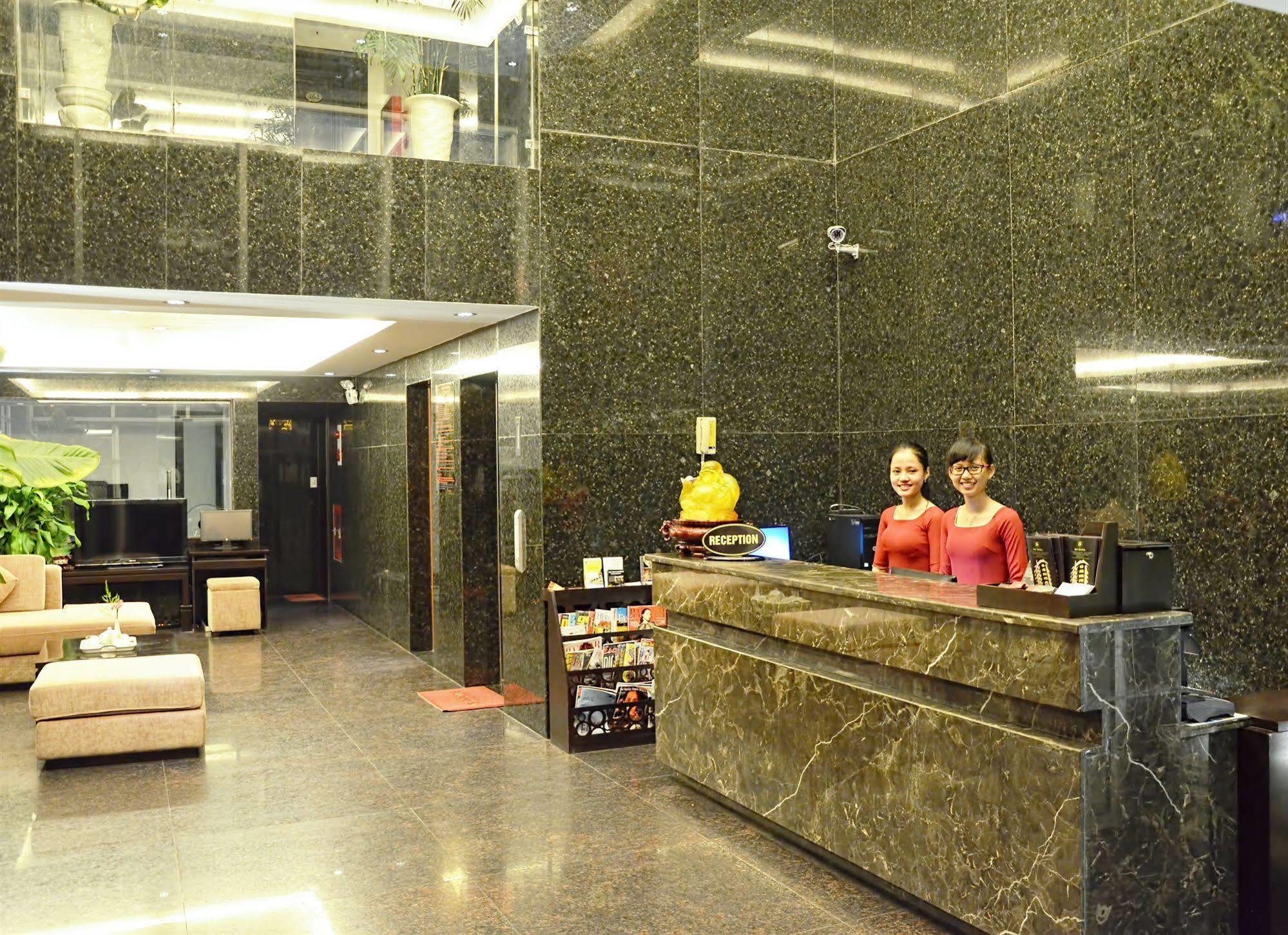 D&C Hotel Da Nang Buitenkant foto
