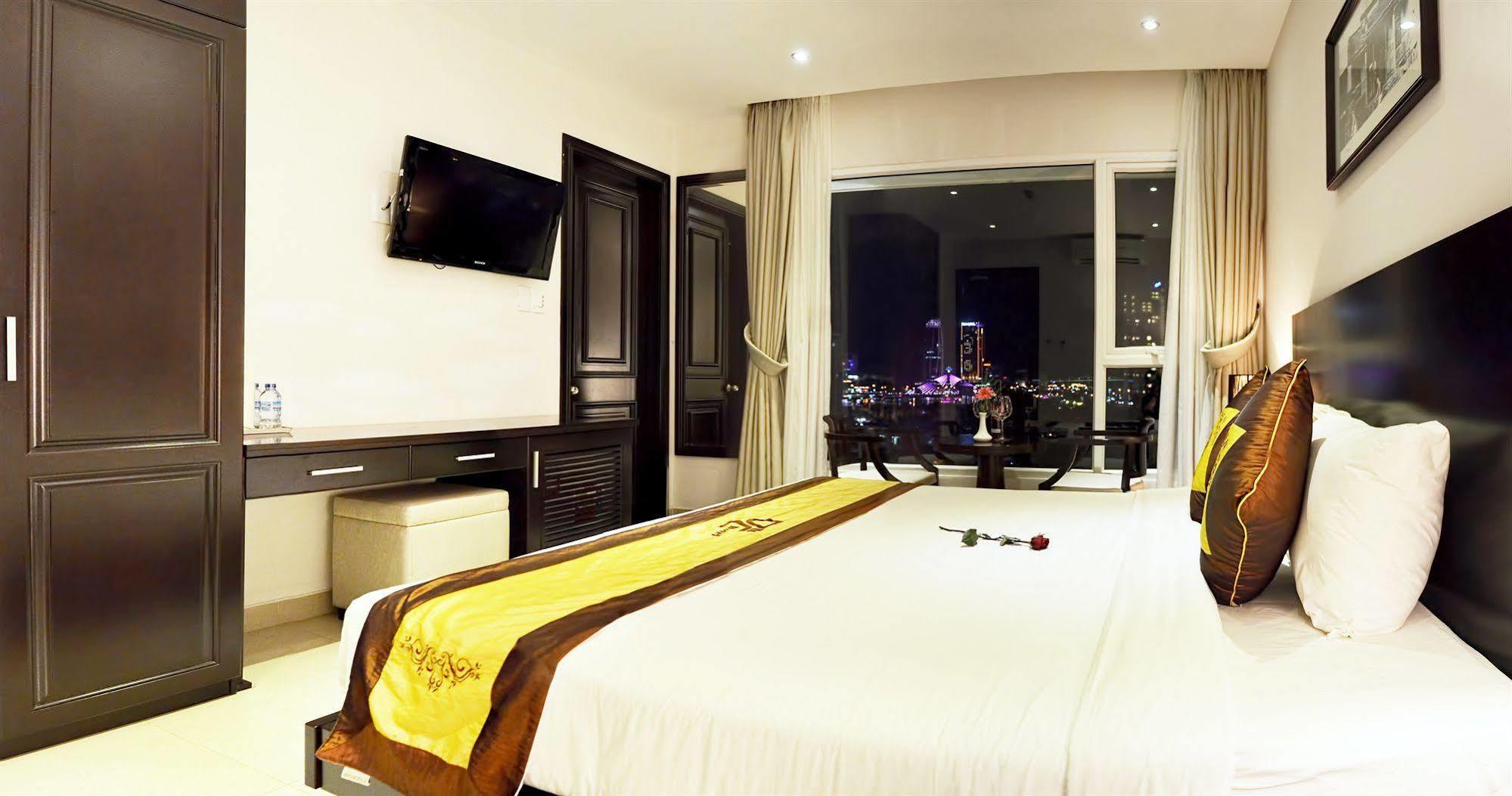 D&C Hotel Da Nang Buitenkant foto