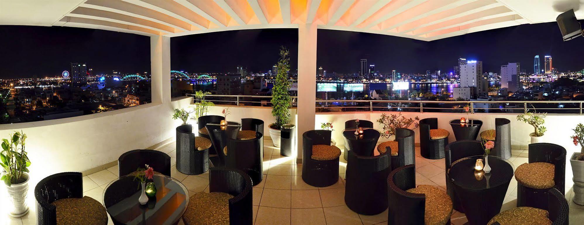 D&C Hotel Da Nang Buitenkant foto